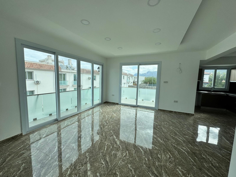 GİRNE/ALSANCAKTA 2+1 SATILIK SIFIR DAİRE-3