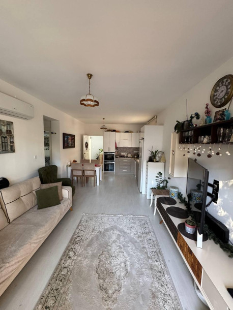 GİRNE/ALSANCAK İLKOKUL BÖLGESİNDE SATILIK 2+1 DAİRE | SİTE İÇİ-1