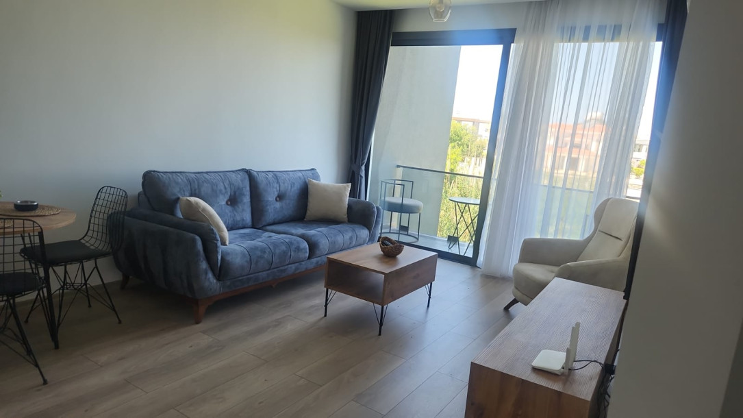 GİRNE / ALSANCAK’TA SATILIK 1+1 ÖZEL TERASLI DAİRE-1