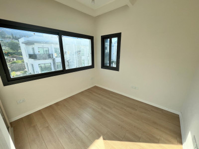 GİRNE / ALSANCAK’TA SATILIK 3+1 MÜSTAKİL VİLLA-10