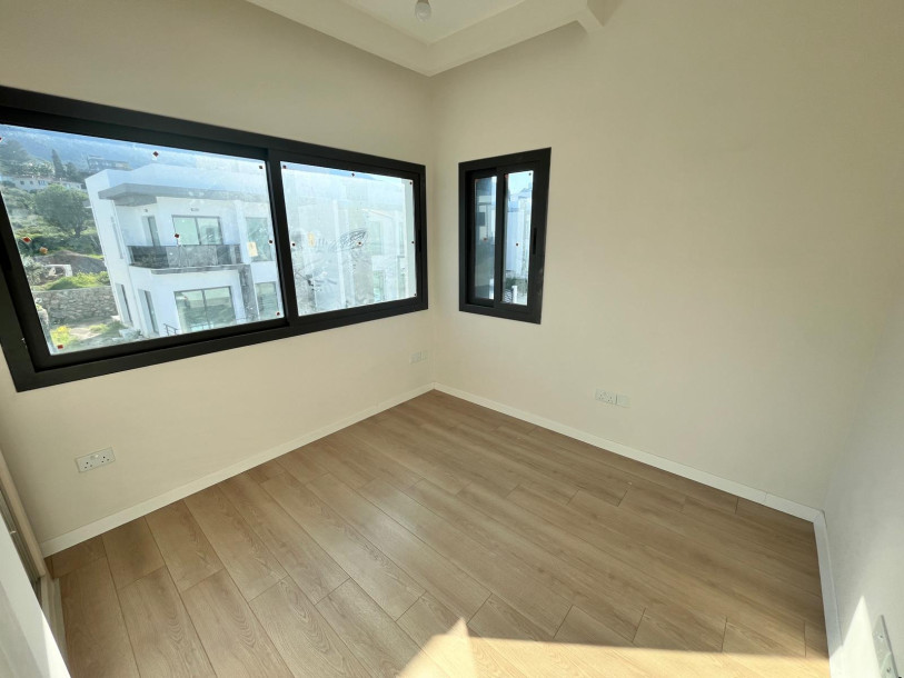 GİRNE / ALSANCAK’TA SATILIK 3+1 MÜSTAKİL VİLLA-10