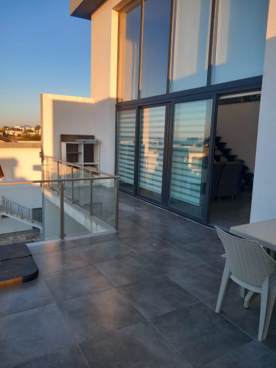 GİRNE ALSANCAK – ATAKARA / ŞOKMAR BÖLGESİ SATILIK 3+1 LOFT PENTHOUSE