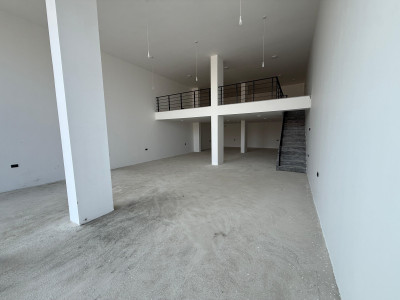 GİRNE ALSANCAK – OKULLAR BÖLGESİ YOL ÜZERİNDE SATILIK TİCARİ MÜLKLER