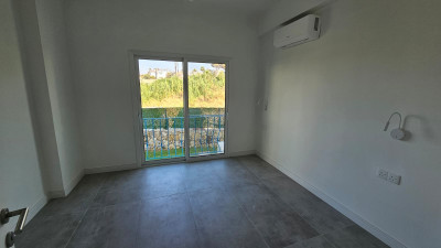 GİRNE ALSANCAK (DENİZKIZI BÖLGESİ) SATILIK BAHÇELİ 3+1 DAİRE-9