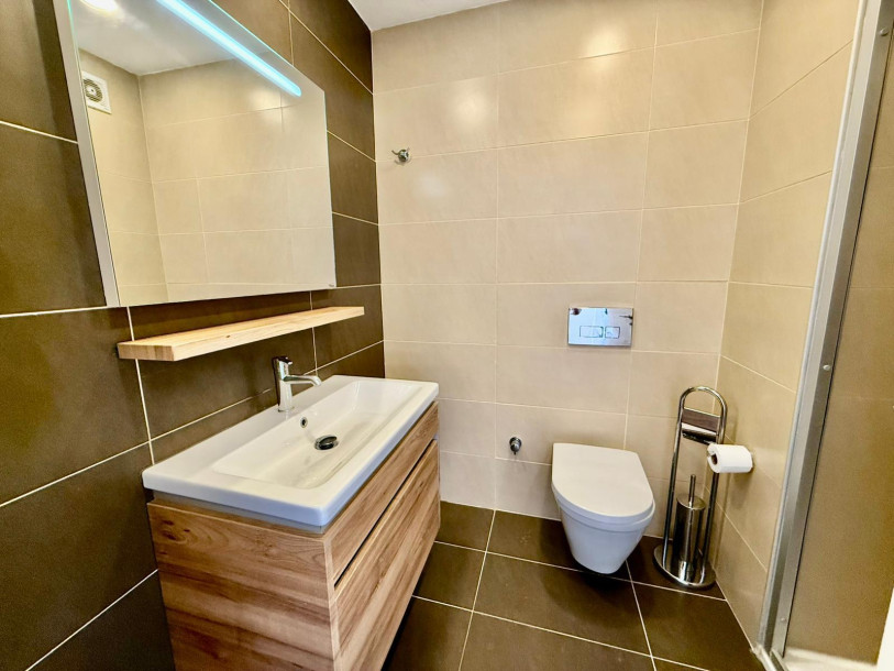GİRNE MERKEZ'DE BARIŞ PARK BÖLGESİNDE 2+1 PENTHOUSE-18