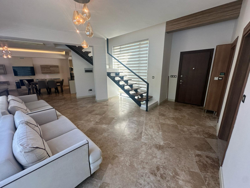 GİRNE/BELLAPAİS'TE KİRALIK 4+1 EŞYALI GENİŞ BAHÇELİ VİLLA-4