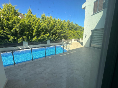 GİRNE/BELLAPAİS'TE KİRALIK 4+1 EŞYALI GENİŞ BAHÇELİ VİLLA-19