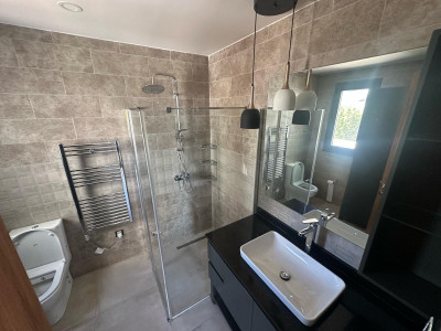 GİRNE/BELLAPAİS'TE KİRALIK 4+1 EŞYALI GENİŞ BAHÇELİ VİLLA-16