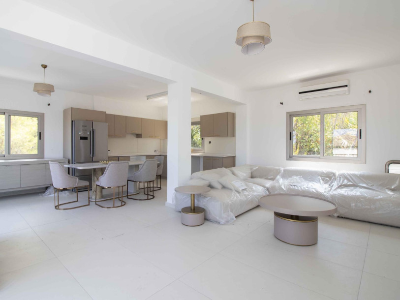 GİRNE/BELLAPAİS'TE SATILIK 3+1 ÖZEL HAVUZLU VİLLA-4