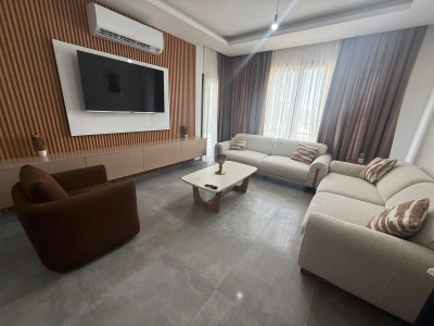 LEFKOŞA/KÖŞKLÜÇİFTLİK DEREBOYU'NDA GÜNLÜK KİRALIK 2+1 DAİRE