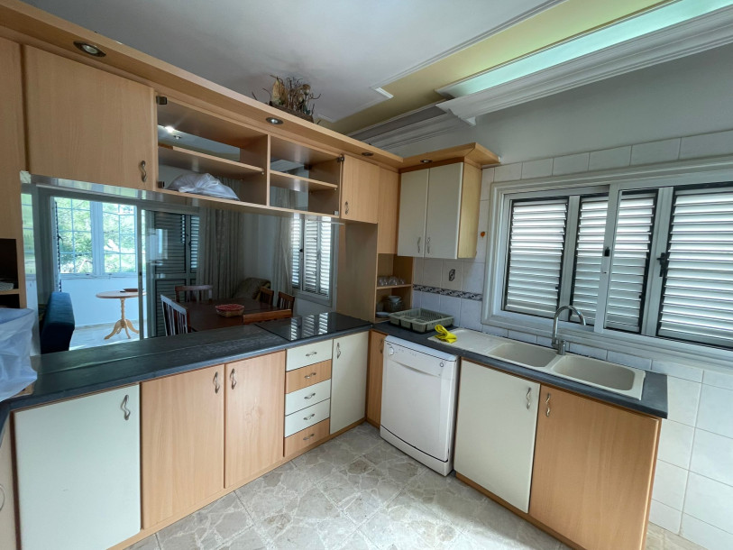 LEFKOŞA/YENİKENT' TE TİCARİ İZİNLİ 3+1 SATILIK DAİRE-8