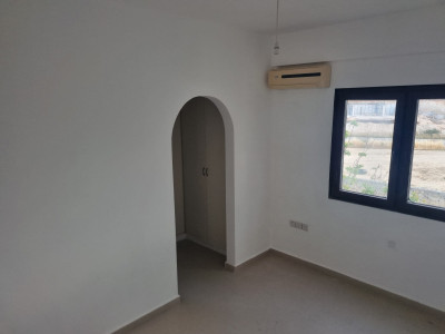 GİRNE/ESENTEPEDE SATILIK 3+1 DAİRE-10