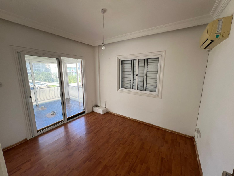 GİRNE MERKEZ GRAND PASHA HOTEL BÖLGESİNDE KİRALIK TİCARİ İZİNLİ VİLLA-9