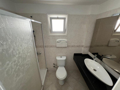 GİRNE MERKEZ GRAND PASHA HOTEL BÖLGESİNDE KİRALIK TİCARİ İZİNLİ VİLLA-16