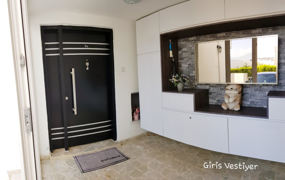 LEFKOŞA GÖÇMENKÖY’DE KİRALIK 4+1 İKİZ VİLLA (DUBLEKS)-5