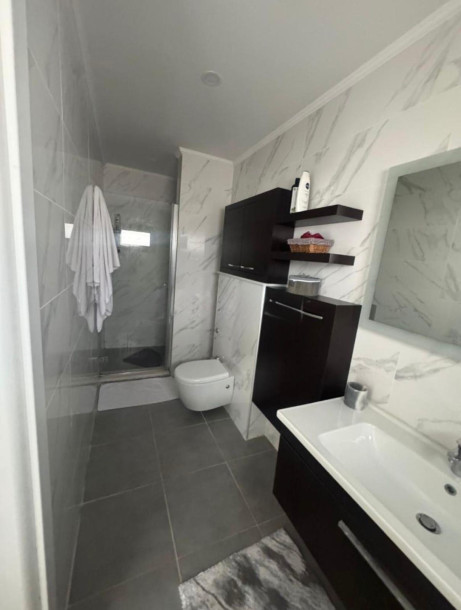 GİRNE MERKEZ'DE LÜKS SİTEDE SATILIK 3+1 DAİRE-9