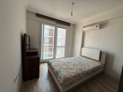 GİRNE MERKEZ –TÜRK KOÇANLI HAVUZLU SİTE İÇERİSİNDE SATILIK 3+1 DAİRE