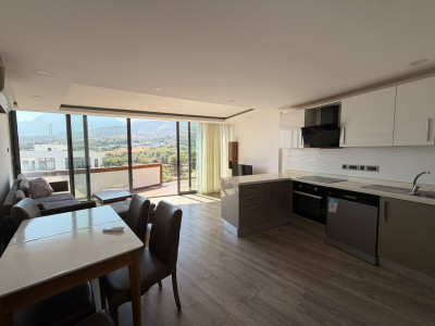 GİRNE MERKEZ SİTE İÇERİSİNDE KİRALIK 3+1 LOFT PENTHOUSE-4