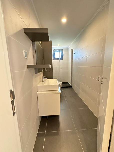 GİRNE AKACAN SİTESİNDE SATILIK DENİZ VE DAĞ MANZARALI 4+1 EŞYALI DAİRE-21