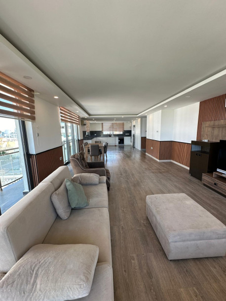 GİRNE AKACAN SİTESİNDE SATILIK DENİZ VE DAĞ MANZARALI 4+1 EŞYALI DAİRE-4