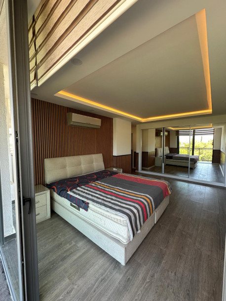 GİRNE AKACAN SİTESİNDE SATILIK DENİZ VE DAĞ MANZARALI 4+1 EŞYALI DAİRE-8