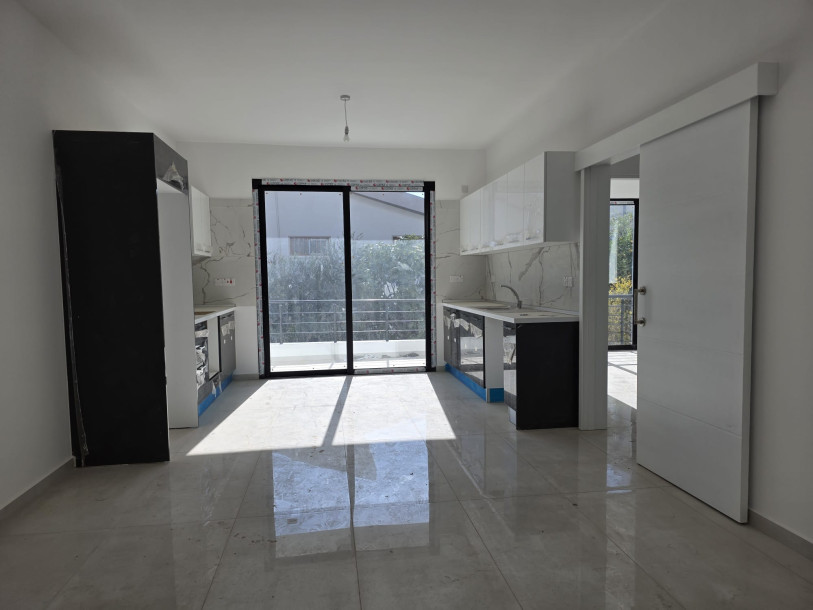 LEFKOŞA/GÖNYELİ’DE SATILIK 2+1 DAİRE – TÜRK TAPULU-4