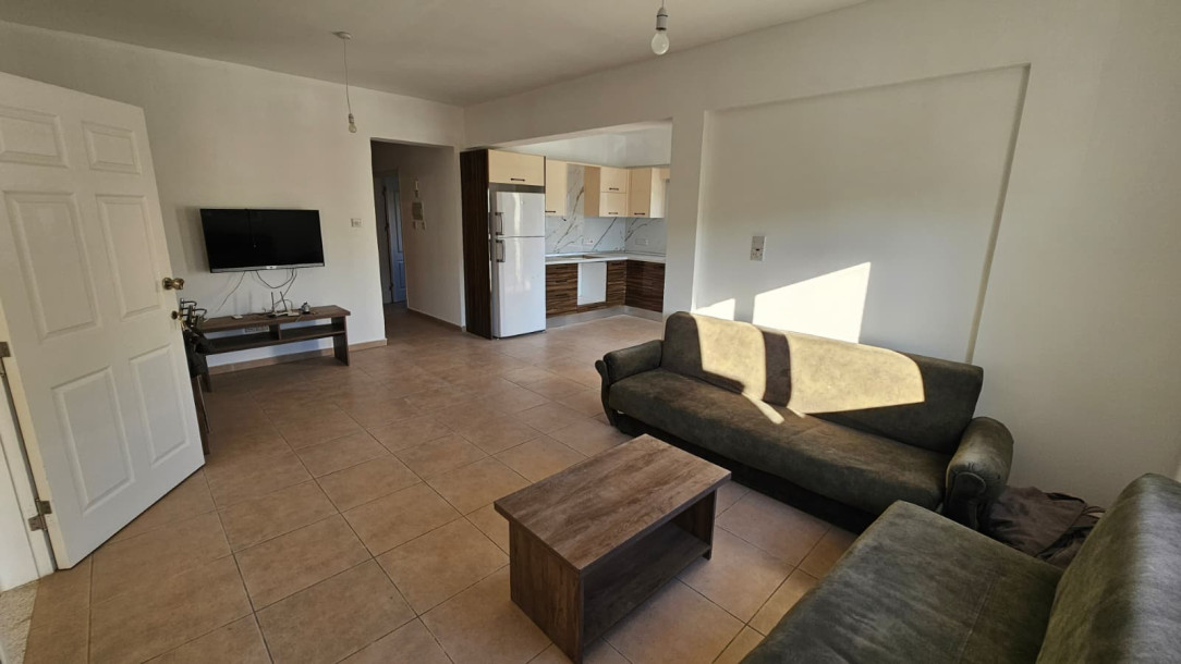 LEFKOŞA/GÖNYELİ ÖMERLİ BÖLGESİ 4+2 SATILIK DAİRE-1