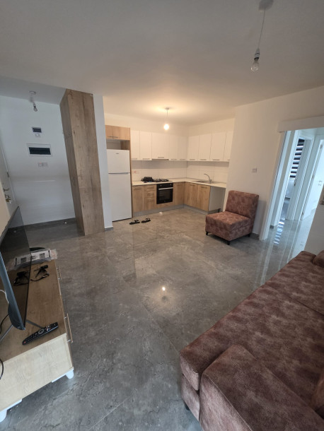 LEFKOŞA/ GÖNYELİ MERKEZ’DE KİRALIK 2+1 DAİRE-2