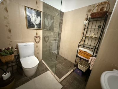 LEFKOŞA/GÖNYELİ MERKEZDE 3+1 BÜYÜK BAHÇELİ FULL EŞYALI KİRALIK DAİRE-12