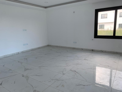 GİRNE/ALSANCAK HASAN UZUN PETROL BÖLGESİNDE SATILIK 4+1 ÖZEL HAVUZLU VİLLA-7