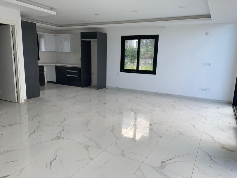 GİRNE/ALSANCAK HASAN UZUN PETROL BÖLGESİNDE SATILIK 4+1 ÖZEL HAVUZLU VİLLA-5