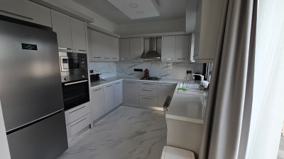 GİRNE/KARAOĞLANOĞLUNDA SATILIK HAVUZLU 4+1 VİLLA-12