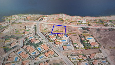 GİRNE/KARŞIYAKA'DA SATILIK ARSA