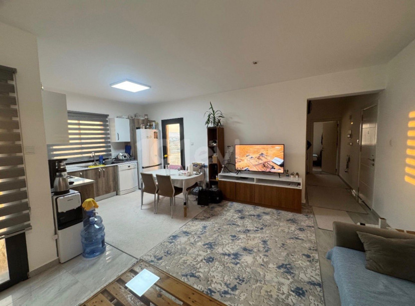LEFKOŞA/KÜÇÜKKAYMAKLI’DA SATILIK 2+1 DAİRE-2