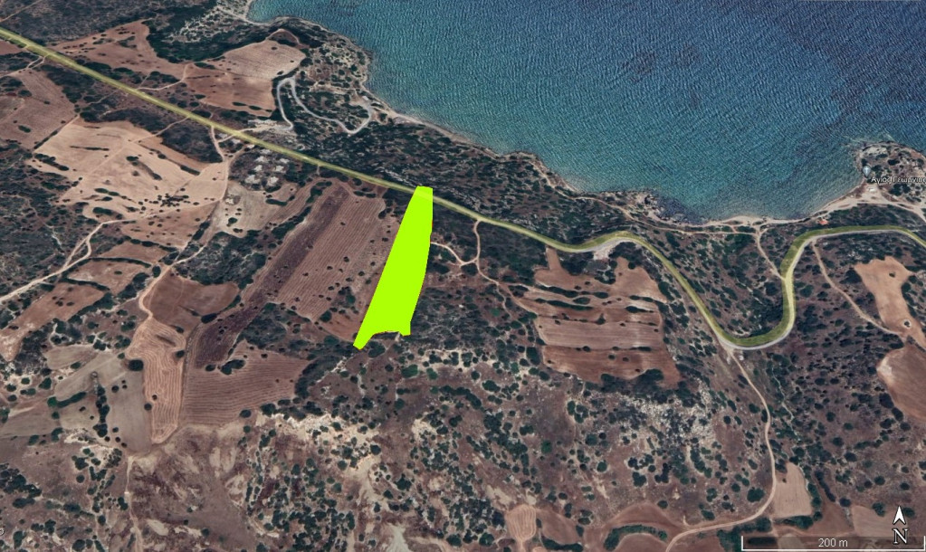GİRNE/KORUÇAM'DA SATILIK 11 DÖNÜM TARLA-1