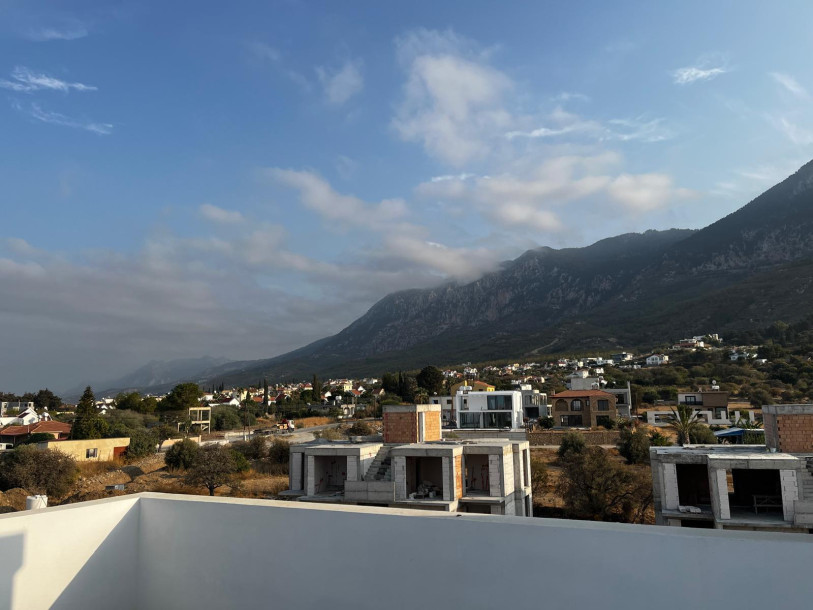 GİRNE/LAPTA’DA SATILIK YENİ 1+1 DAİRE-14