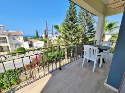 GİRNE / ÇATALKÖY’DE DENİZ MANZARALI KİRALIK 3+1 LÜKS VİLLA