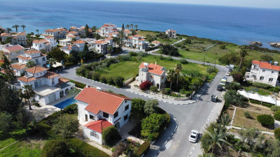 TÜRK KOÇANLI – GİRNE / KARAOĞLANOĞLU’NDA SATILIK 4+1 BAHÇELİ VİLLA-2