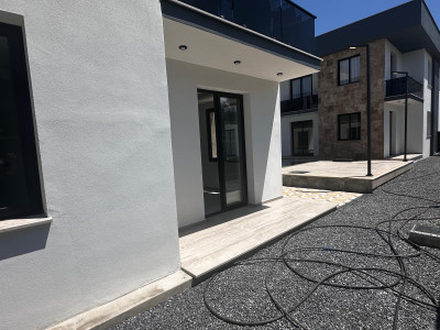GİRNE LAPTA’DA SATILIK SIFIR 2+1 LÜKS DAİRE-13