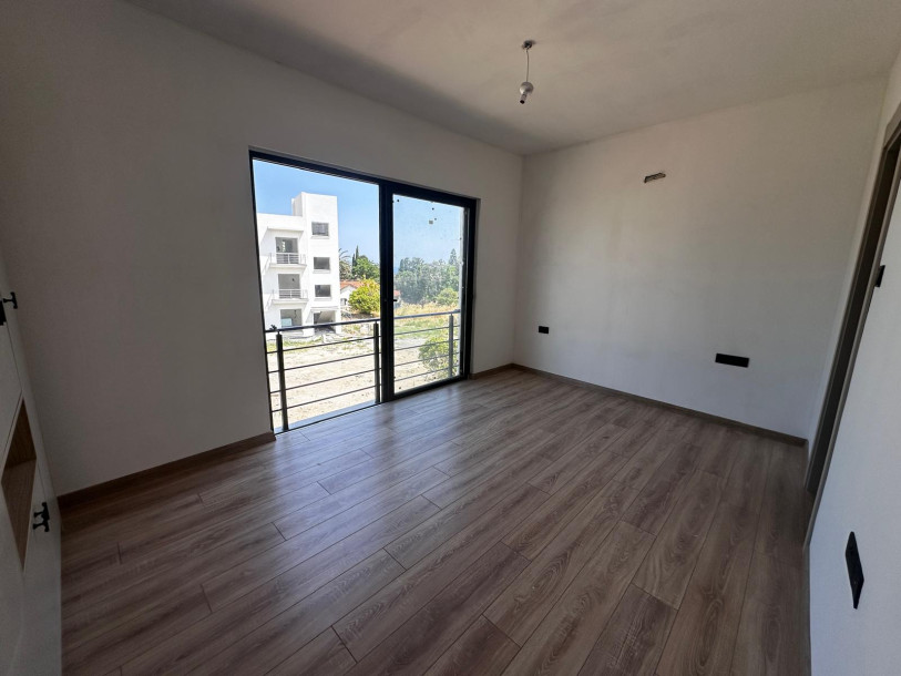 GİRNE LAPTA 'DA ﻿SATILIK 2+1 DAİRE-9