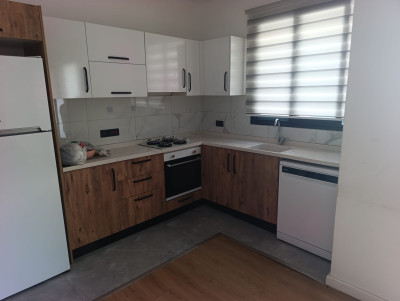 GİRNE LAPTA SATILIK 2+1 DAİRE – HAVUZLU SİTE İÇERİSİNDE-2