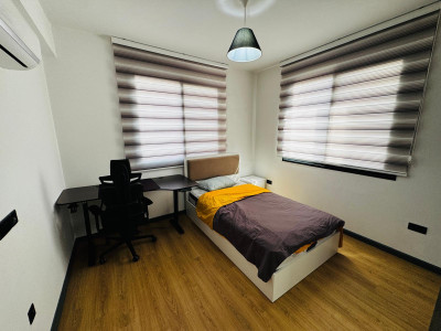 GİRNE LAPTA SATILIK EŞYALI 3+1 DAİRE – HAVUZLU SİTE İÇERİSİNDE-10