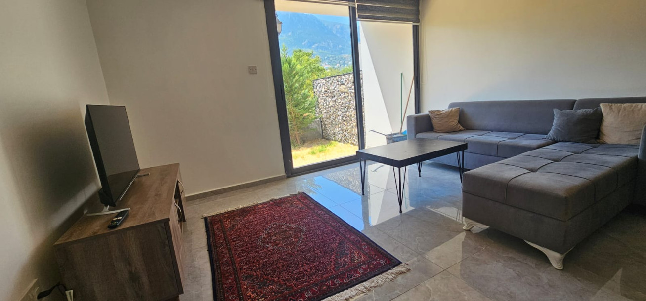 GİRNE/LAPTA'DA HAVUZLU SİTE İÇERİSİNDE SATILIK 2+1 BAHÇELİ DAİRE-7