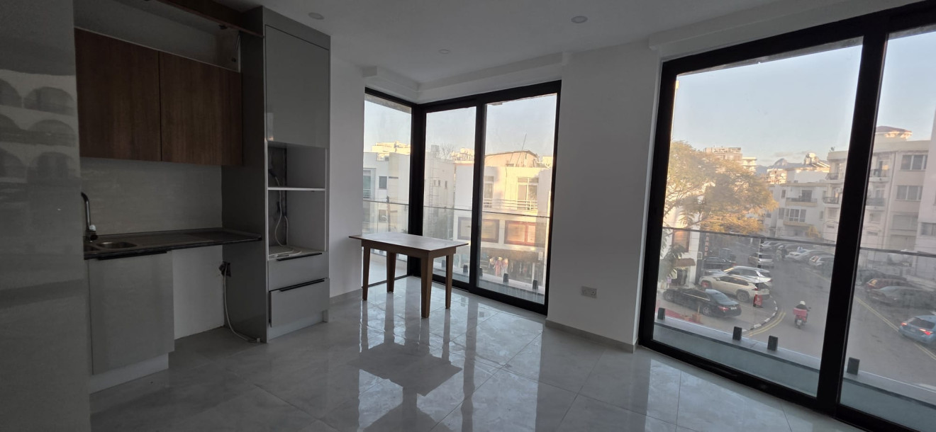 GİRNE LAVAŞ BÖLGESİNDE KİRALIK LÜKS 2+1 DAİRE-5