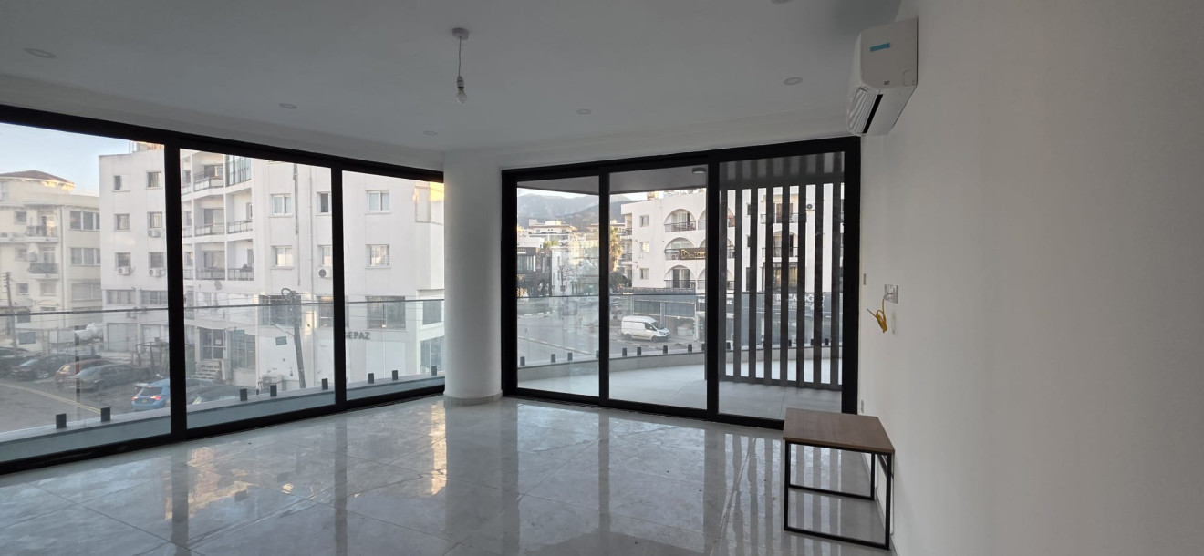 GİRNE LAVAŞ BÖLGESİNDE KİRALIK LÜKS 2+1 DAİRE-1