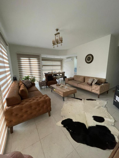 MAĞUSA/MUTLUKENT'TE SATILIK 3+1 DAİRE-2