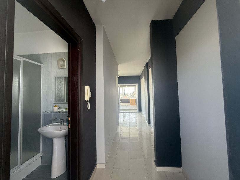 LEFKOŞA/YENİKENT MERKEZDE KİRALIK OFİS-10