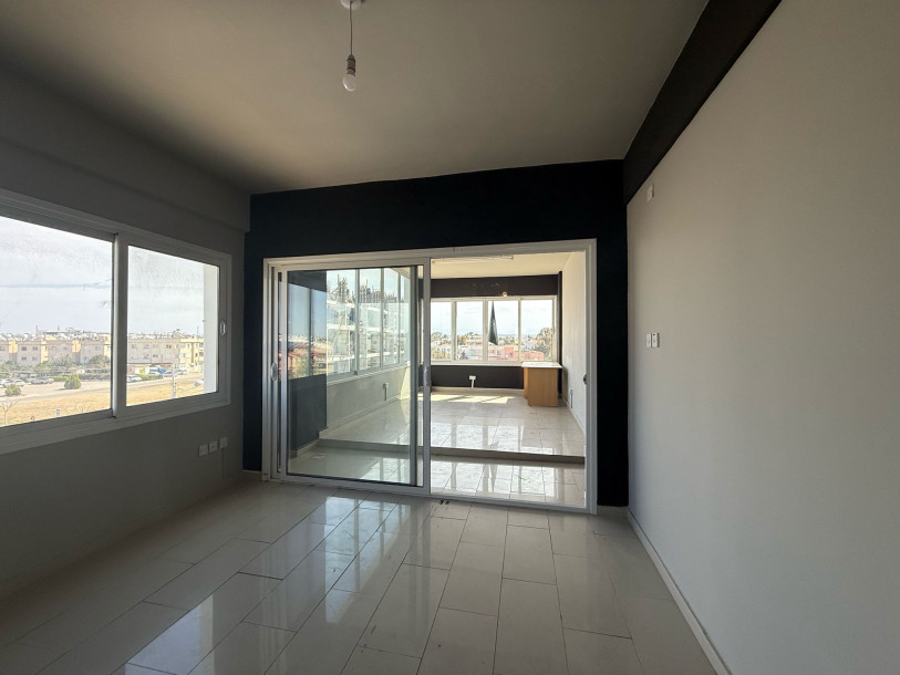 LEFKOŞA/YENİKENT MERKEZDE KİRALIK OFİS-2