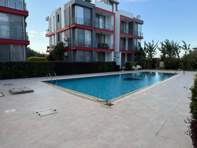 GİRNE/ALSANCAK'TA SATILIK SİTE İÇERİSİNDE 2+1 EŞYALI DAİRE-3