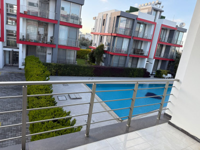GİRNE/ALSANCAK'TA SATILIK SİTE İÇERİSİNDE 2+1 EŞYALI DAİRE-10